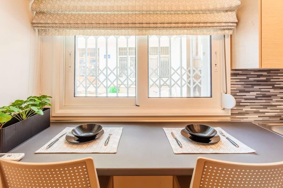 Kalamata Lime Studio - Cozy Gem With Private Parking Экстерьер фото