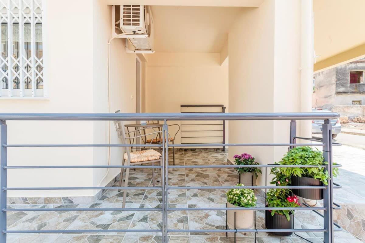 Kalamata Lime Studio - Cozy Gem With Private Parking Экстерьер фото